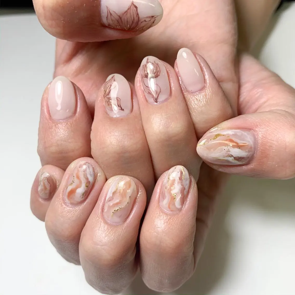 ネイル ハンドネイル FIORITURA aiのネイルデザイン