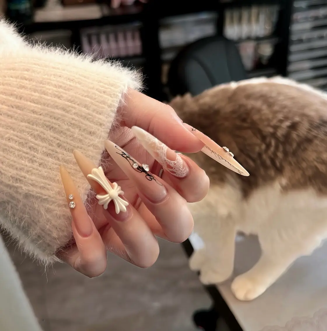 ネイル ハンドネイル Luna Gladeのネイルデザイン