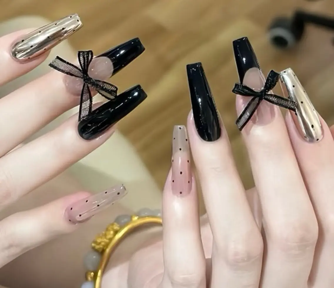 ネイル チークネイル 長さ出し フレンチネイル ガーリー 韓国ネイル sun nail池袋 モデル募集のネイルデザイン