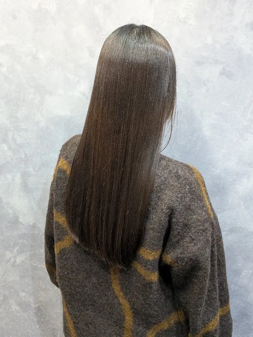 ロング 縮毛矯正 トリートメント カット 縮毛矯正 佐藤 璃咲のヘアスタイル
