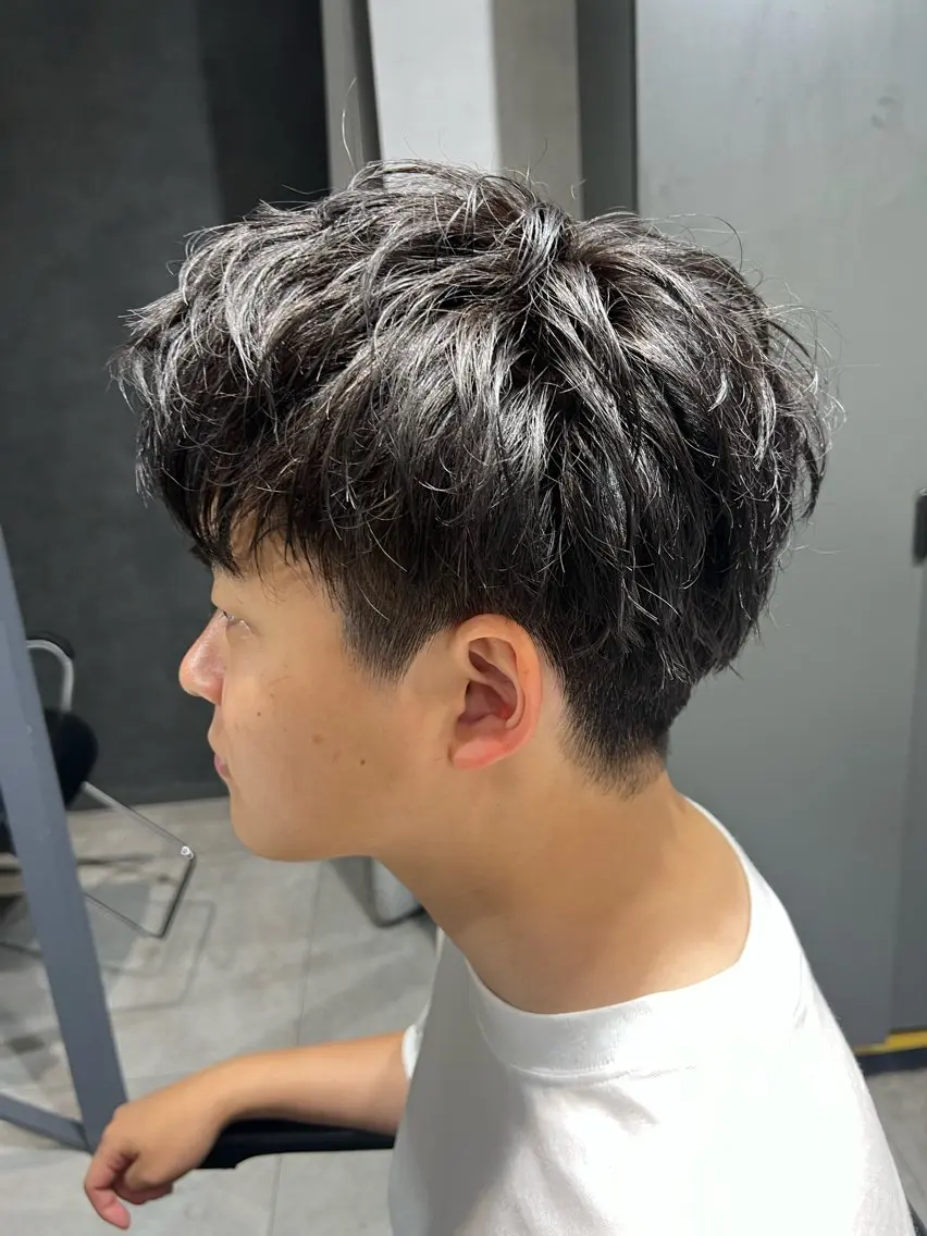 ショート パーマ メンズ 曲がる縮毛矯正 バレイヤージュ森田のヘアスタイル