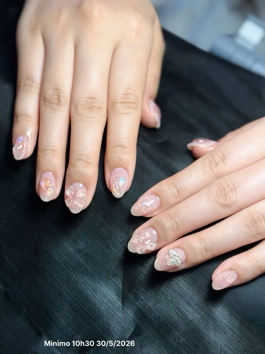 ネイル キラキラネイル マグネットネイル ぷっくりネイル 春ネイル ワンホンネイル ハンドネイル Candy Nailのネイルデザイン