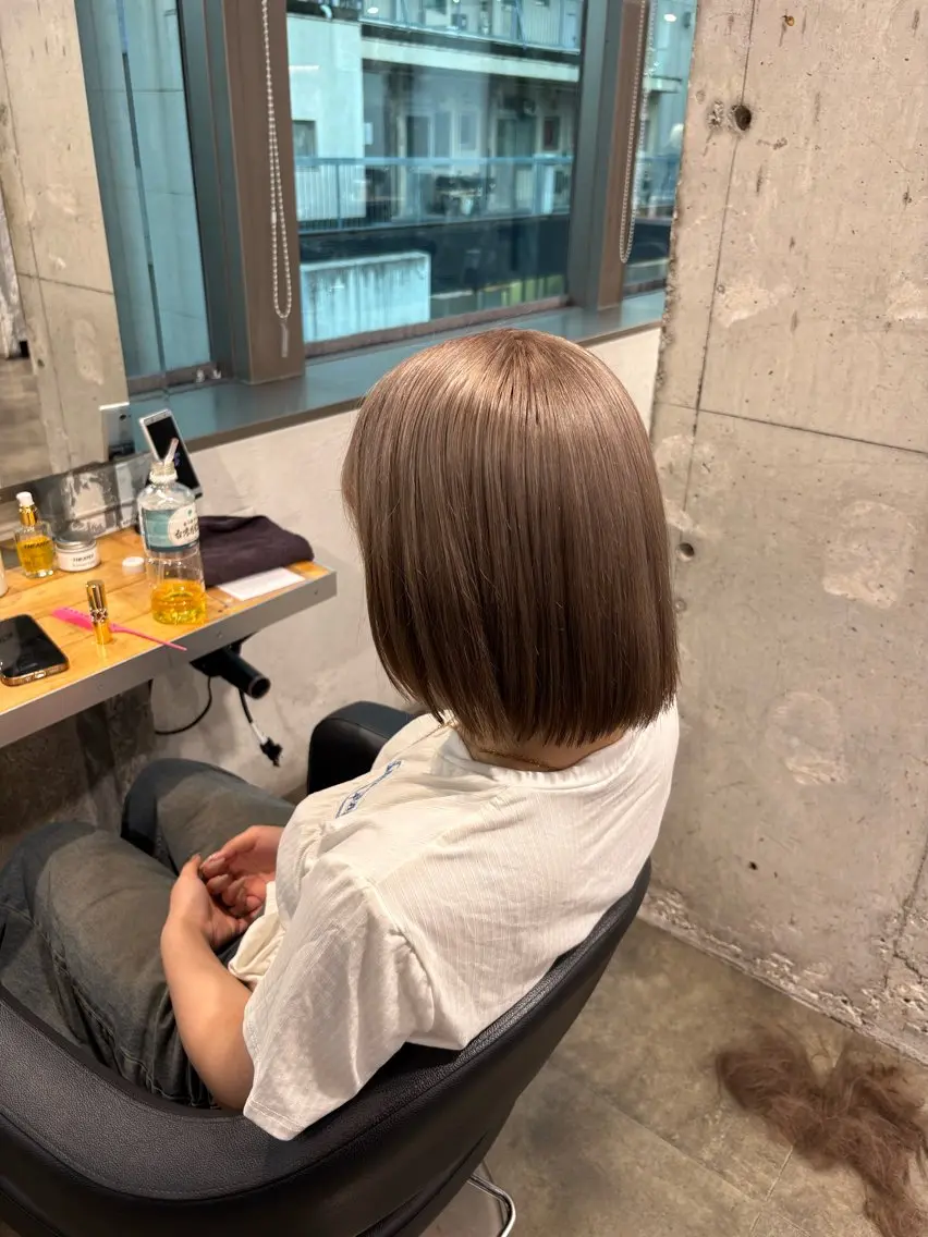 ショート カラー ヘアカラー ハイトーン 横浜💞ミオのヘアスタイル