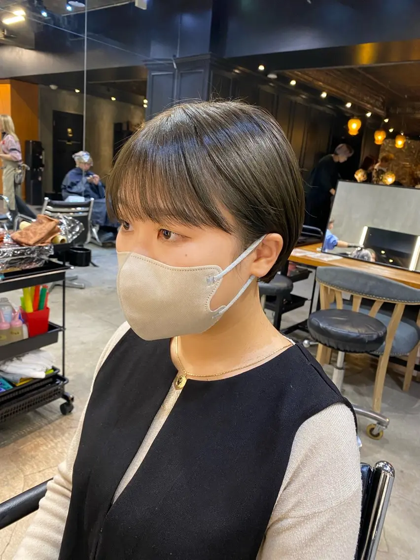 ショート カラー グレージュ カーキグレージュ ショートヘア カット ヘアカラー トリートメント 透明感カラー🌿 グレージュ🐺陽介のヘアスタイル