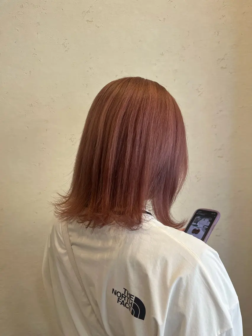 ミディアム カラー ベージュカラー ブリーチ ピンクカラー ピンクベージュ ヘアカラー 阿部 翔一郎/暖色系カラーのヘアスタイル