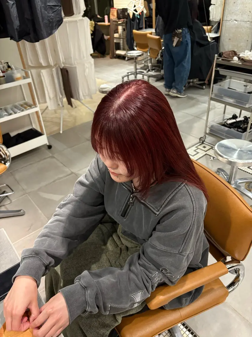 ロング カラー ヘアカラー レイヤーカット🐩 透明感カラー モカのヘアスタイル