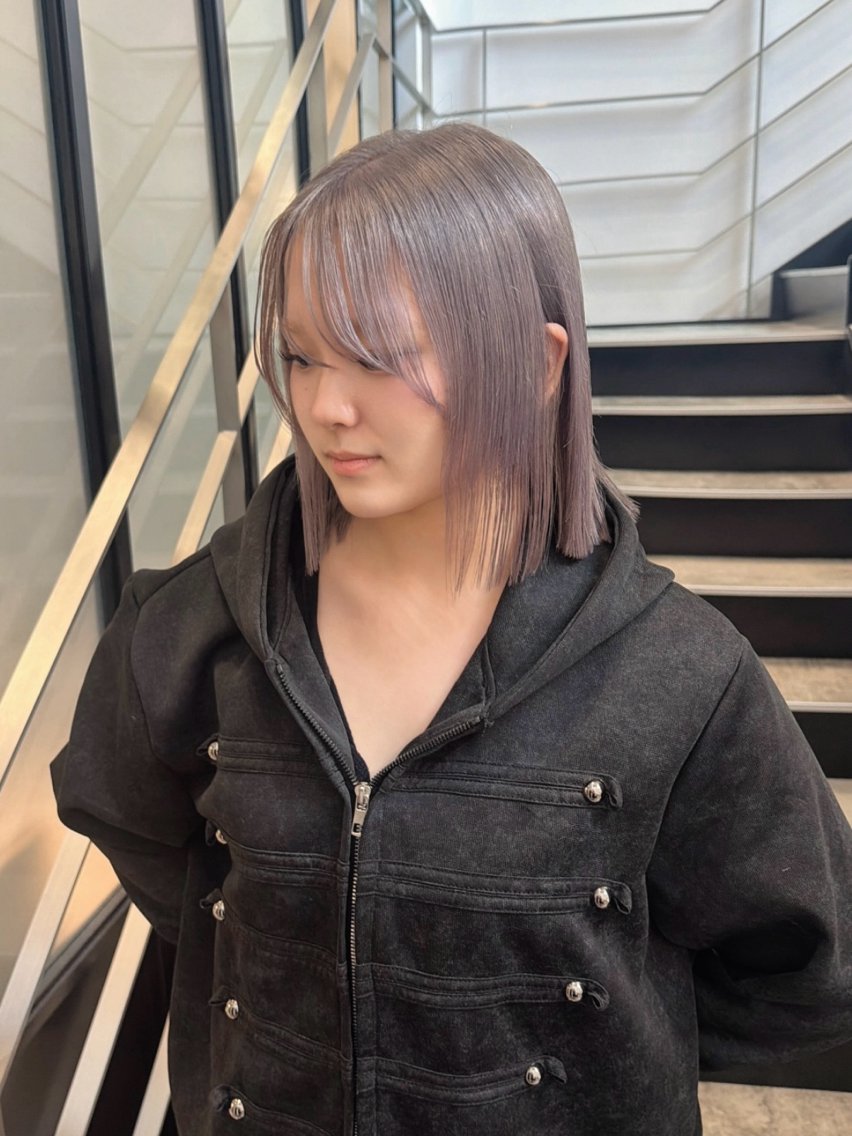 ミディアム カラー ヘアアレンジ ベージュカラー ブリーチ 抜きっぱなしブロンド ブロンド ブラウンカラー ヘアカラー 原宿ハイトーンカラー 🌼みるい🌼のヘアスタイル