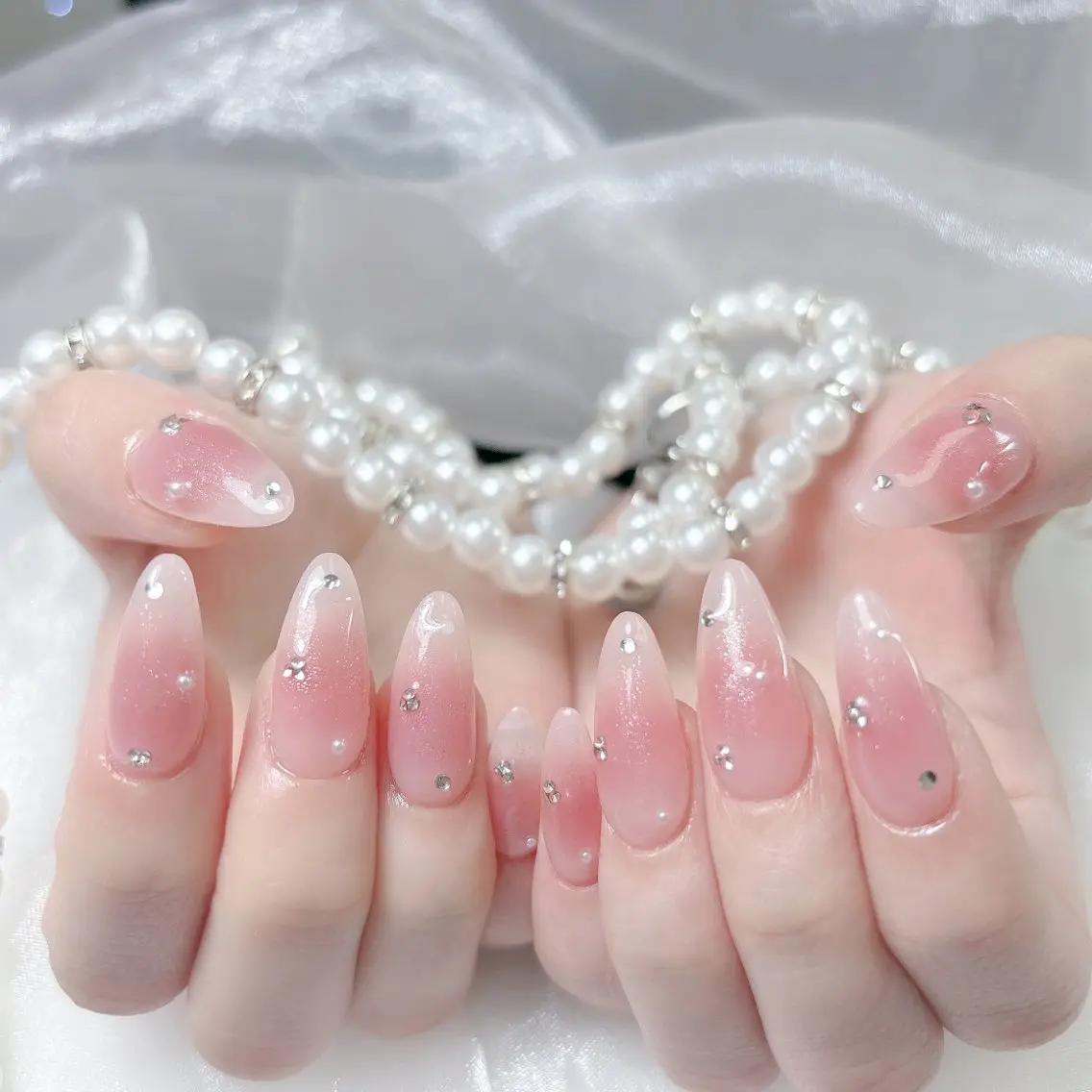 ネイル 成人式 ジェルネイル ロングネイル マグネットネイル ミディアムネイル ハンドネイル MoMoA Nail ネイル長さ出し専門店のネイルデザイン