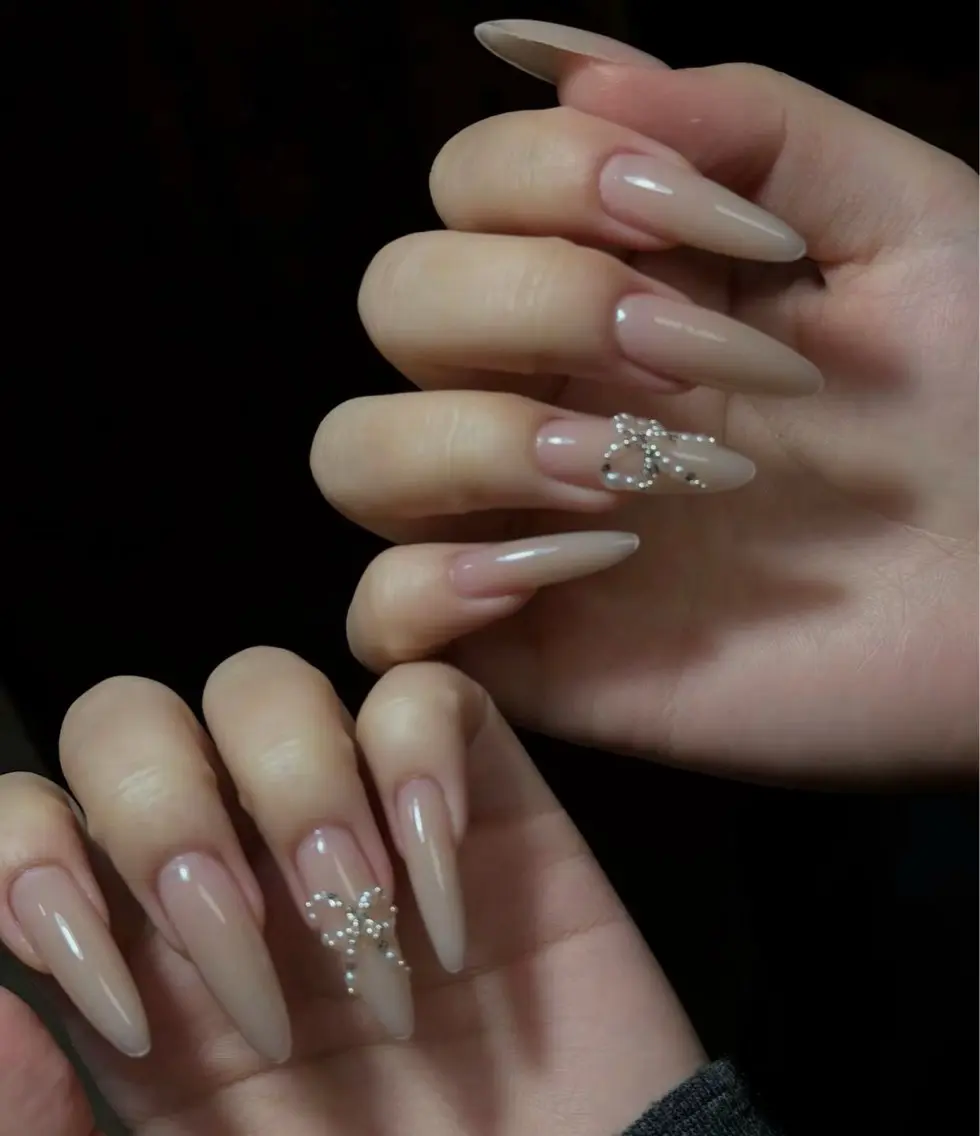 ネイル 長さ出し フラッシュネイル フットネイル フレンチネイル ジェルネイル ハンドネイル U.mi Nail Salonのネイルデザイン