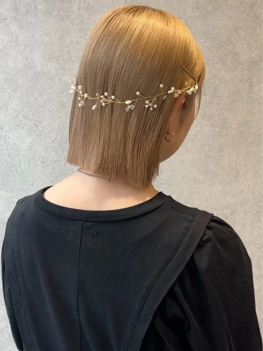 ミディアム ヘアアレンジ 結婚式・ブライダル 切りっぱなしボブ ボブ くびれヘア 顔周りカット ヘアセット saki🌼ボブ× 透明感カラー🌼のヘアスタイル