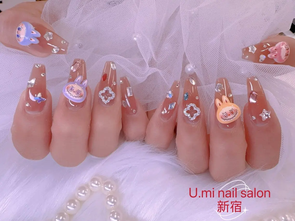 ネイル UMI ネイルサロン新宿🎀のネイルデザイン