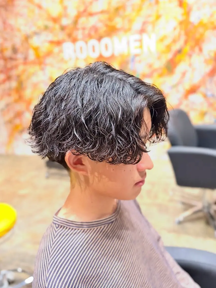 パーマ メンズ センターパート メンズパーマ 波巻きパーマ カット パーマ ☆★メンズ特化★☆ 川地由麿のヘアスタイル