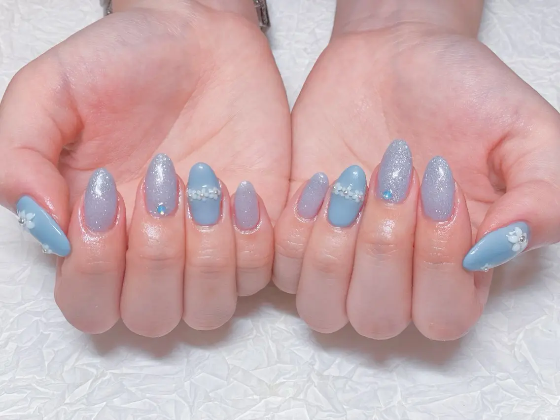 ネイル ハンドネイル ハンドケア 💫ゆか_ Nailartistのネイルデザイン