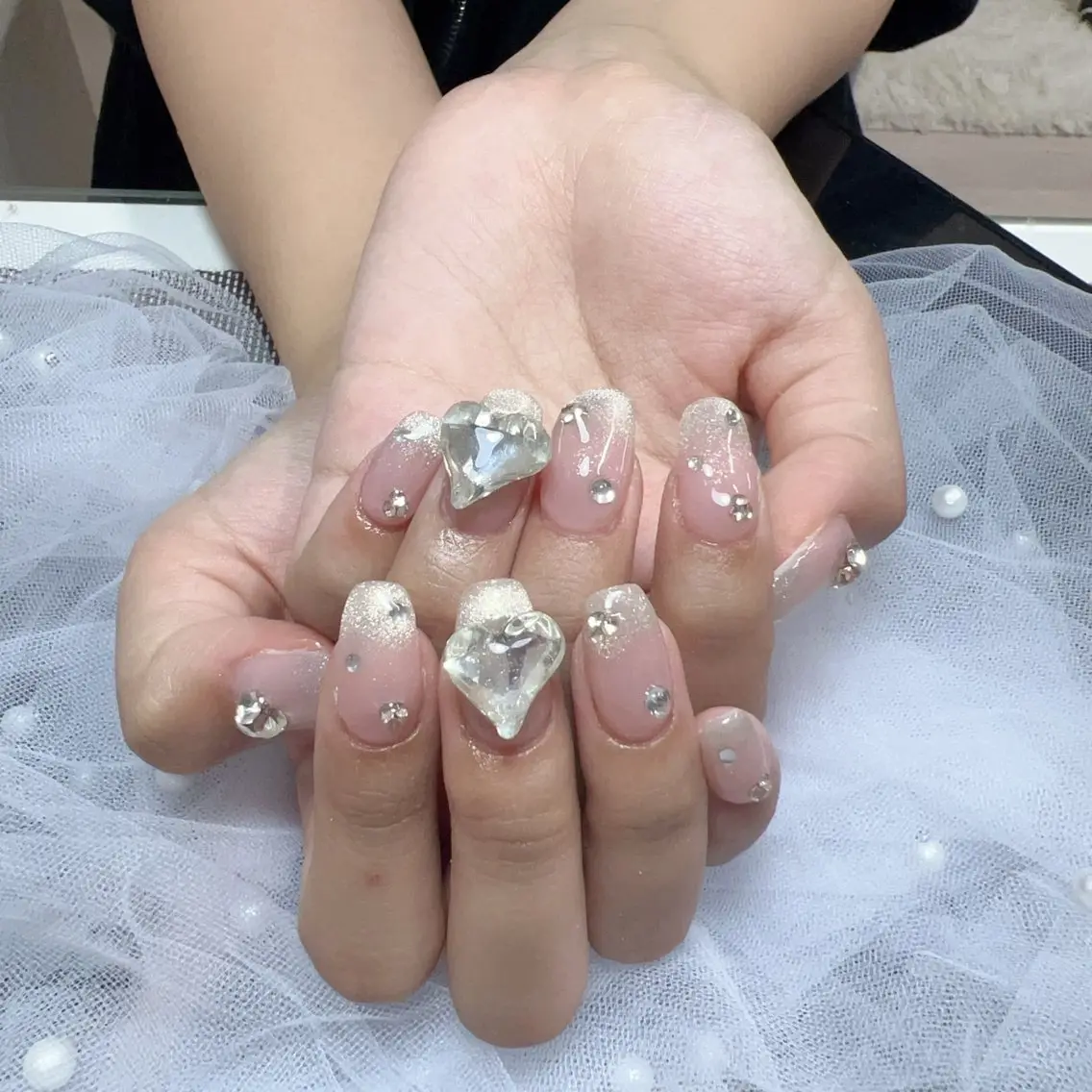 ネイル ハンドネイル 🎀nana🫧 ワンホンネイル🎀のネイルデザイン