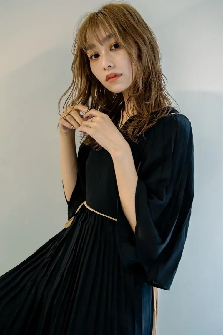 ミディアム ミディアムパーマ エクステ ハイライト 髪質改善 レイヤーカット カット ヘアカラー トリートメント 🌜 Lulu 🌛 公式/大通のヘアスタイル