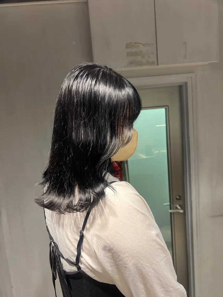 ミディアム カラー ヘアカラー NANAMI🩵 大人可愛い韓国ヘアのヘアスタイル