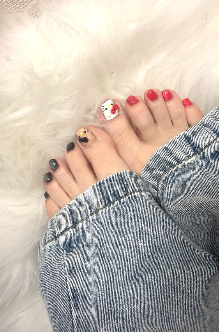 ネイル フットネイル ワンカラーネイル ぷっくりネイル リボン Nico Nailのネイルデザイン