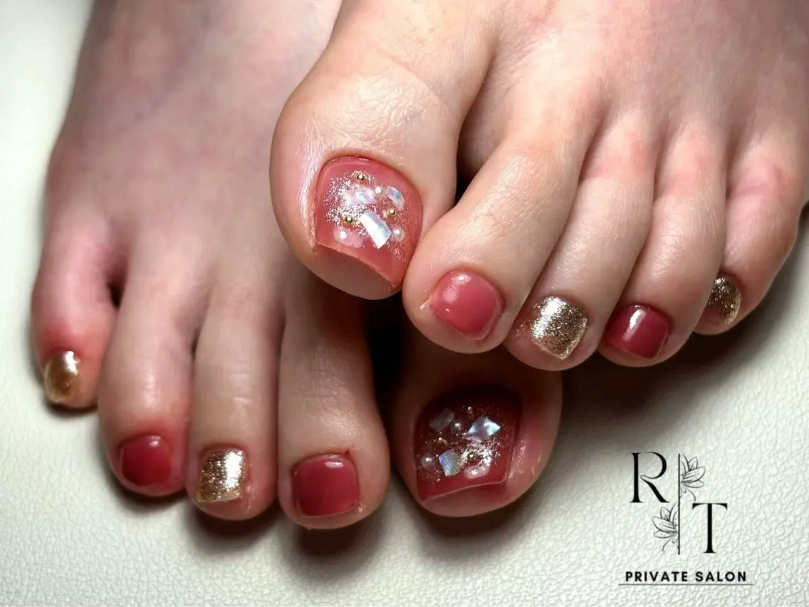 ネイル フラッシュネイル フレンチネイル キラキラネイル マグネットネイル ニュアンスネイル Nailsalon / Rei.tuuのネイルデザイン