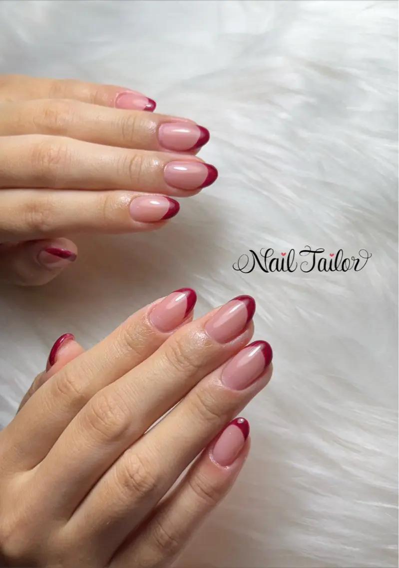 ネイル ボルドー フレンチネイル 赤色 黄色 ハンドネイル NailTailor ネイルテイラーのネイルデザイン