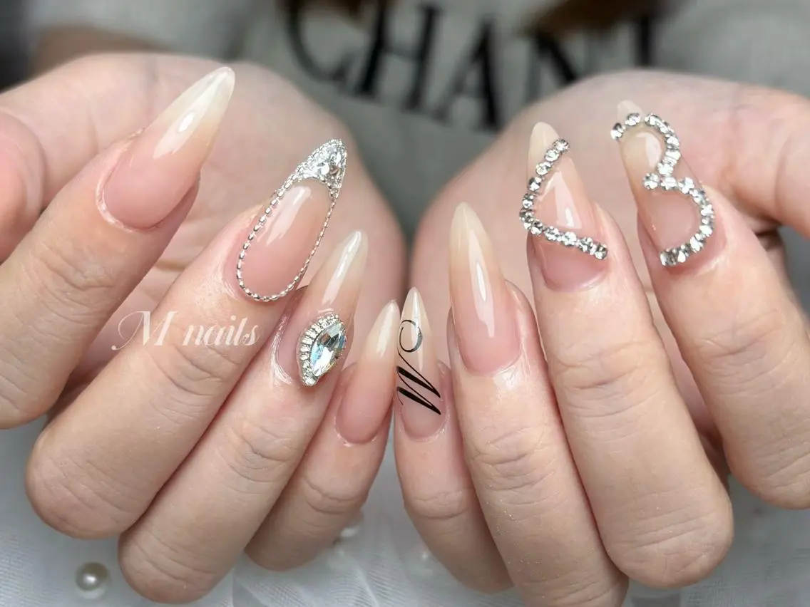 ネイル M🌷nail 長さだし専門店のネイルデザイン