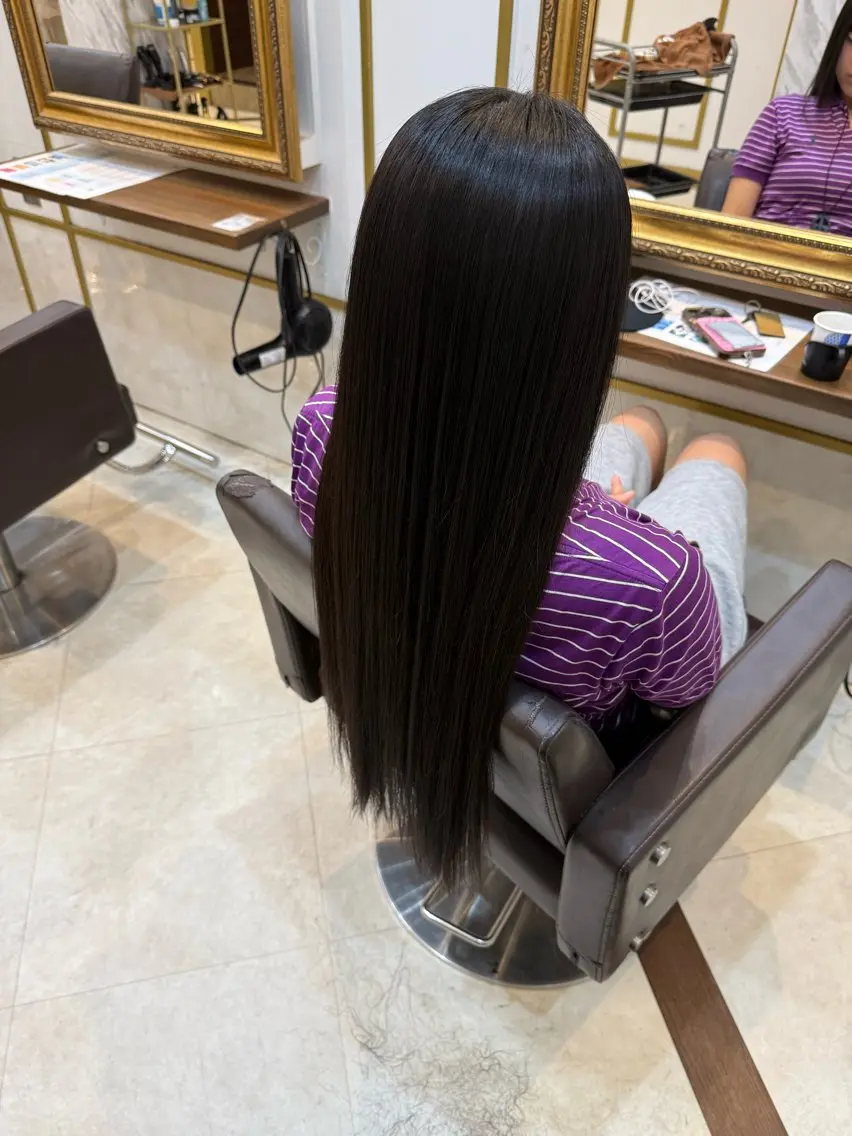 ロング クラサワ オトのヘアスタイル
