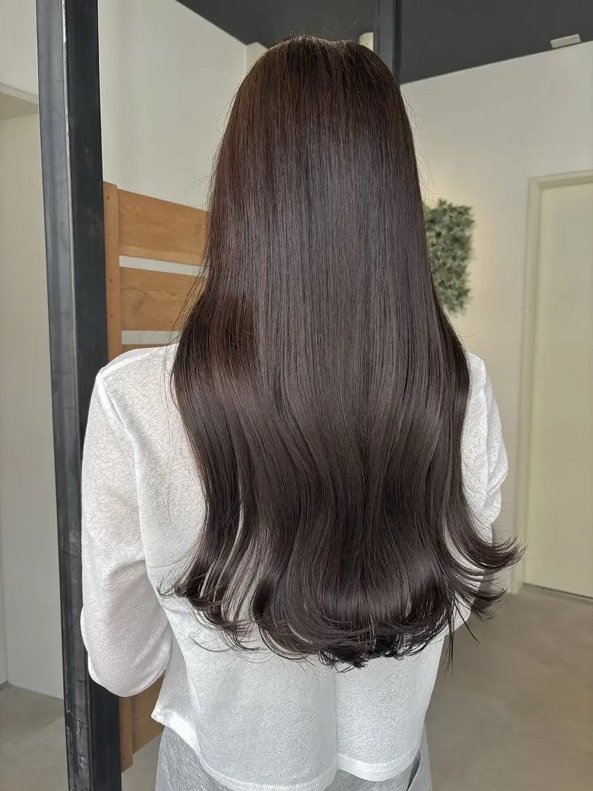 ロング カラー ダブルカラー ハイトーンカラー ボブ 顔周りカット 髪質改善 カット ヘアカラー トリートメント RISE SWELL 江坂momoneのヘアスタイル