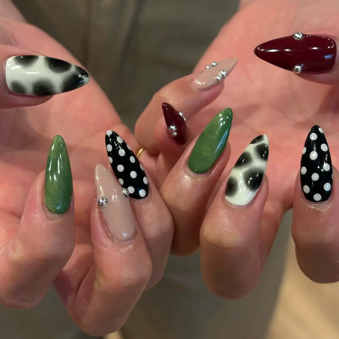 ネイル ハンドネイル フットネイル yuri / 個性派nailのネイルデザイン