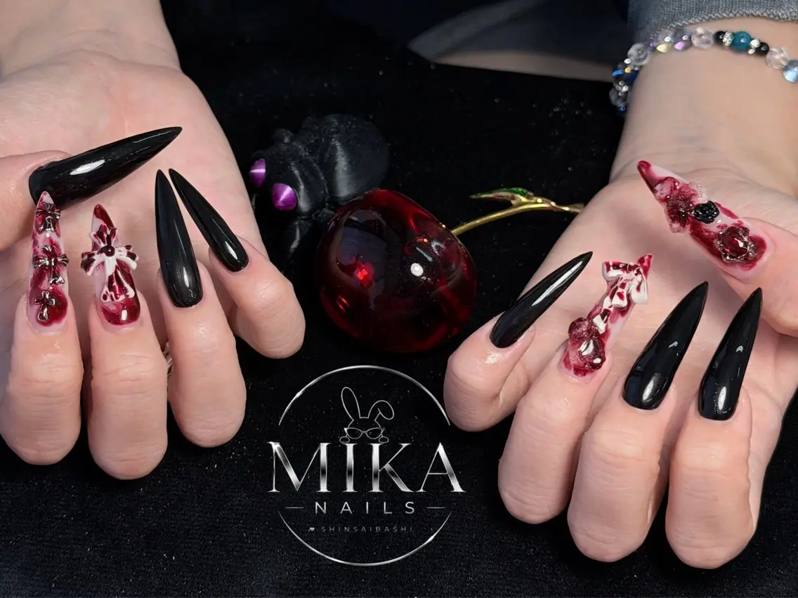 ネイル アートネイル チークネイル ドット フットネイル フレンチネイル ハンドネイル ハンドケア 🌱Rina🎀 Mikaのネイルデザイン