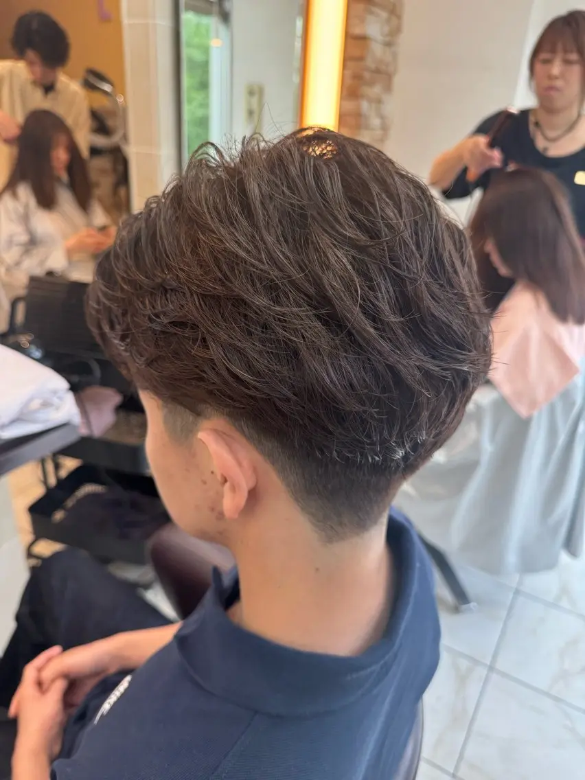 メンズ フェザーパーマ メンズパーマ カット パーマ ⭐️メンズパーマ /カラー宮野翔のヘアスタイル