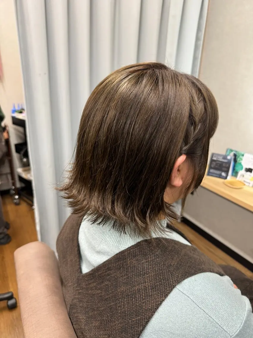 ミディアム カラー ベージュカラー オリーブベージュ カット ヘアカラー トリートメント TELA HAIR 幕張本郷店　澤田のヘアスタイル