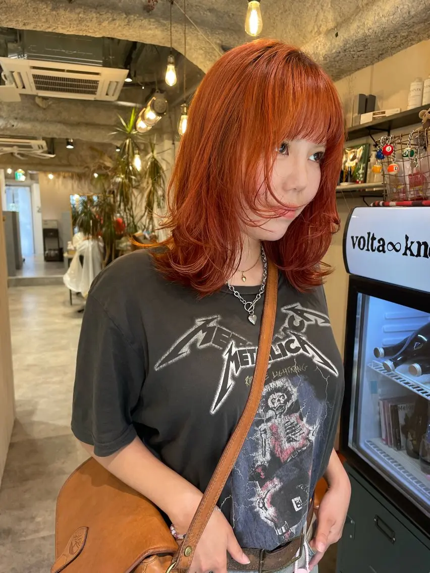 ミディアム カラー オレンジ カット ヘアカラー トリートメント 狩野 羅夢のヘアスタイル