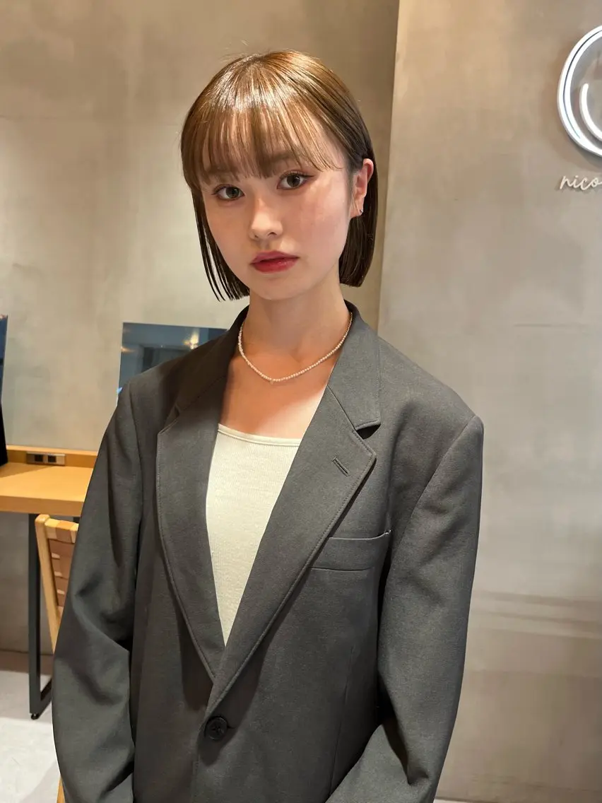 ミディアム カラー カット トリートメント 縮毛矯正ボブ&顔まわ レイヤー♡TOMOEのヘアスタイル