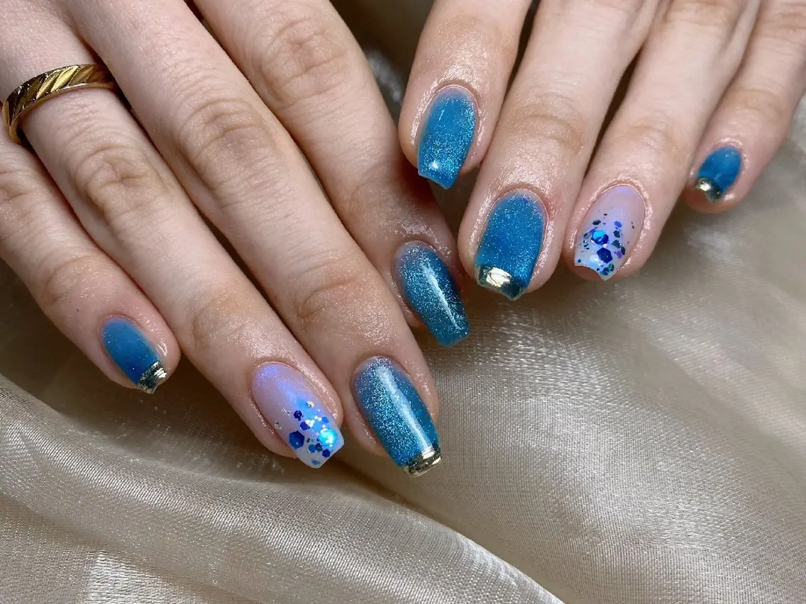 ネイル ブルー マグネットネイル ハンドネイル UM Nail Salonのネイルデザイン