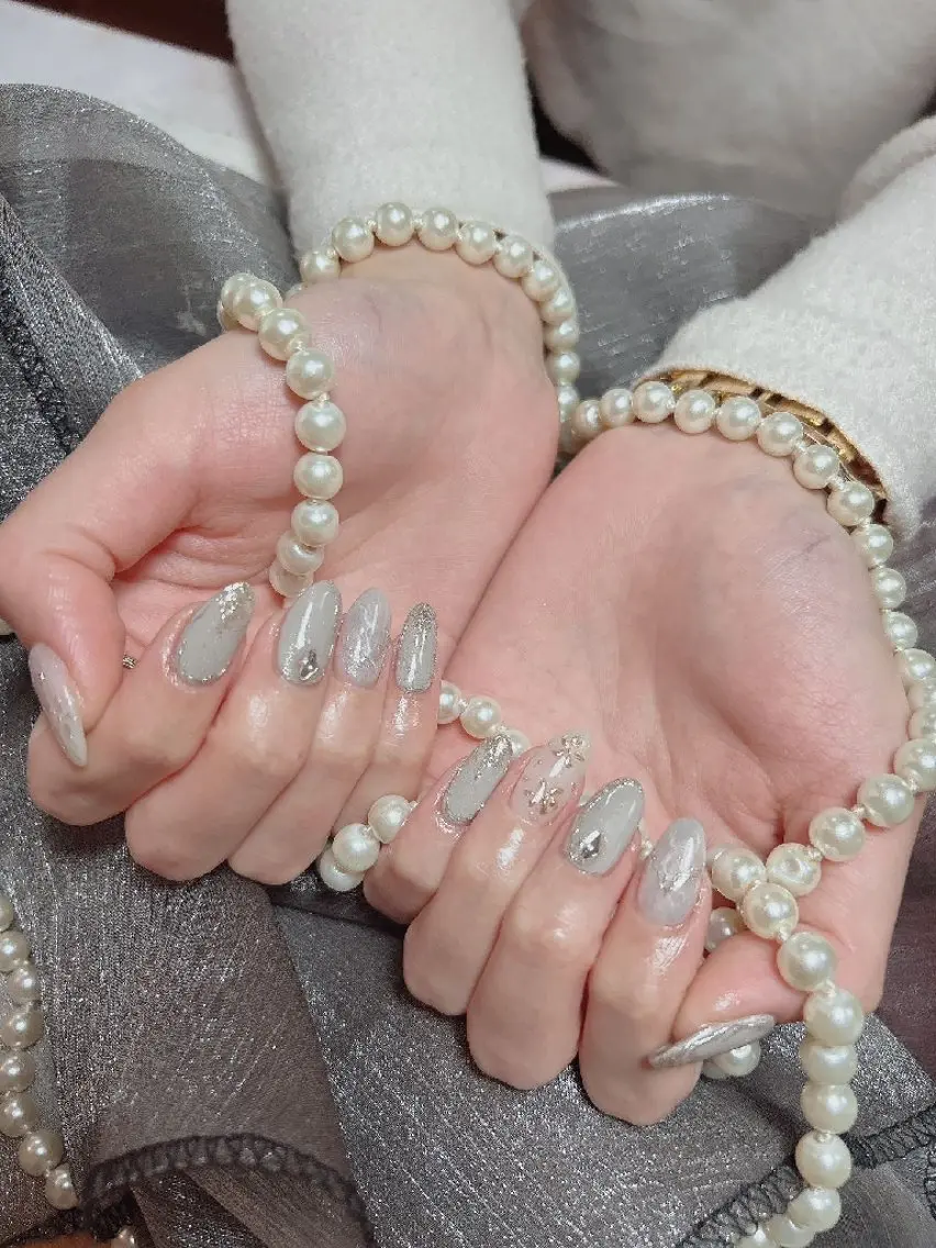 ネイル ENsalon AKIRAのネイルデザイン