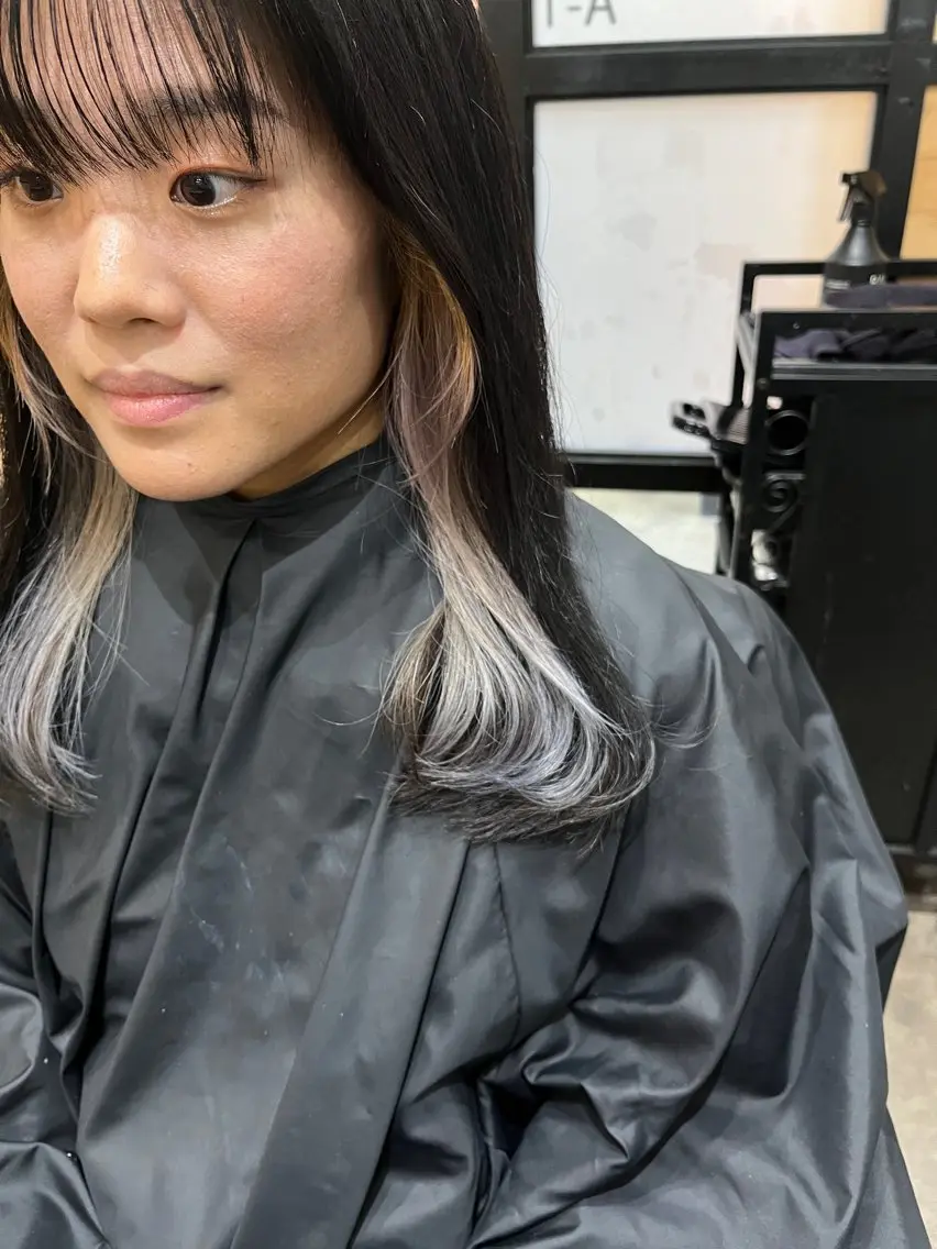 セミロング カラー 久木原 ゆりのヘアスタイル
