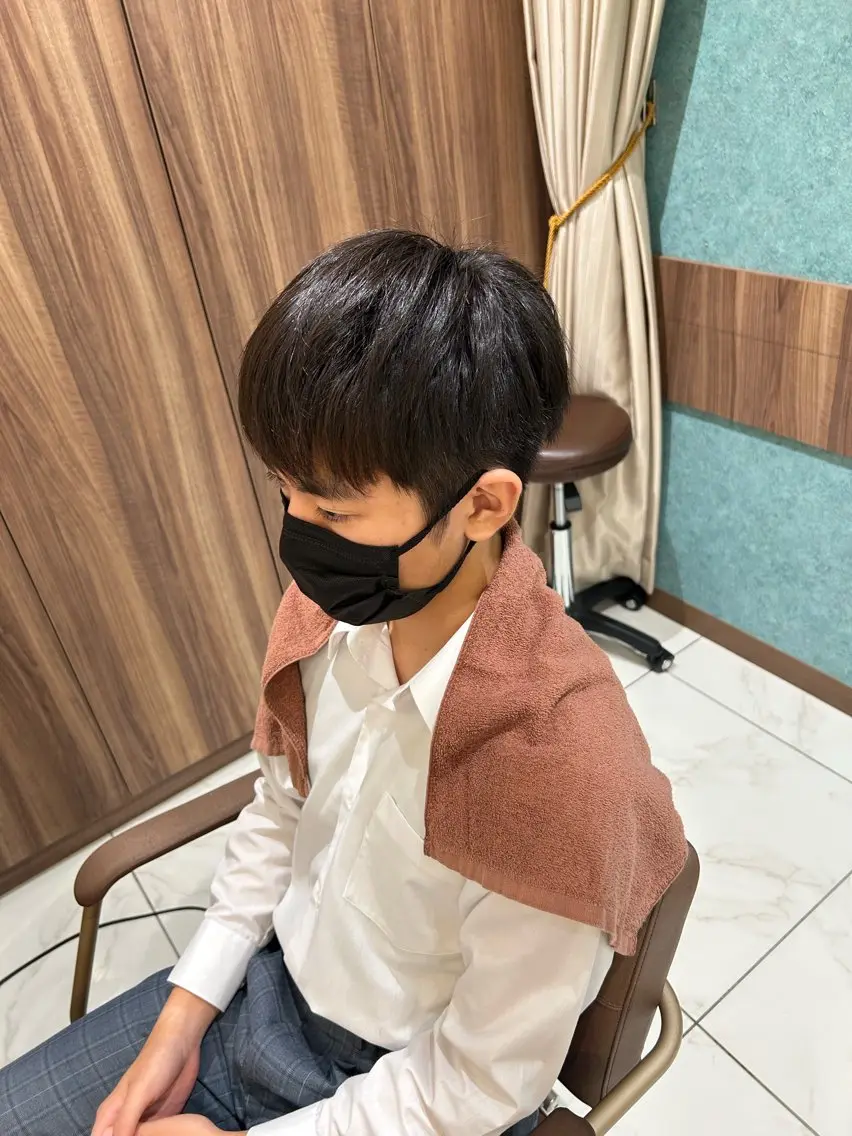メンズ 刈り上げ フェザーパーマ 🌎Rino🔚のヘアスタイル