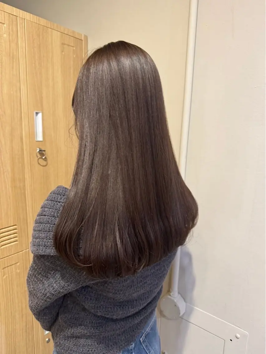 ロング カラー ヘアカラー トリートメント オリーブ🎶アッシュ グレージュちひろ🧸のヘアスタイル