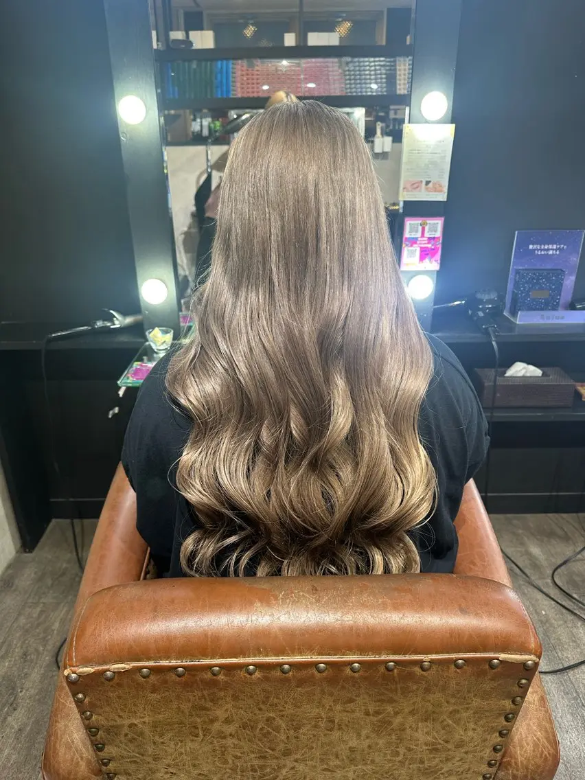 ロング カラー 奥田 星来のヘアスタイル