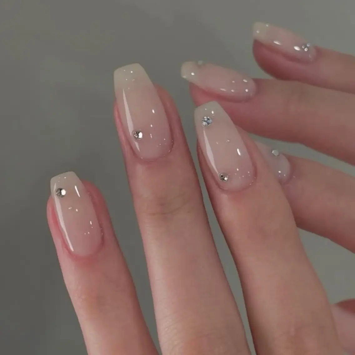 ネイル フットネイル フレンチネイル グラデーション 氷ネイル・うるうるネイル 韓国ネイル ハンドネイル Mixx Nail_ Studioのネイルデザイン