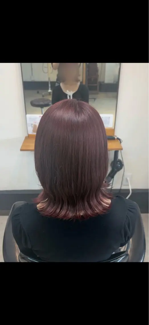 カラー ヤタベ イツキのヘアスタイル
