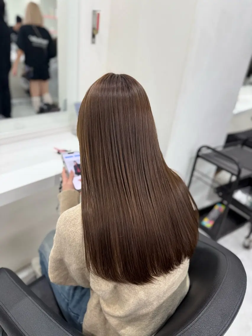 ロング カラー ラベンダー💜 グレージュ🩶のヘアスタイル