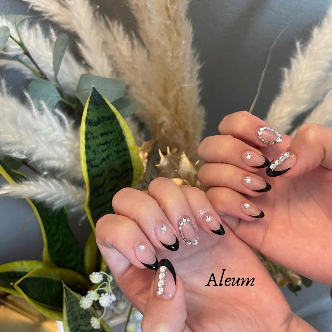 ネイル キラキラネイル ハンドネイル Nail Salon Aleumのネイルデザイン
