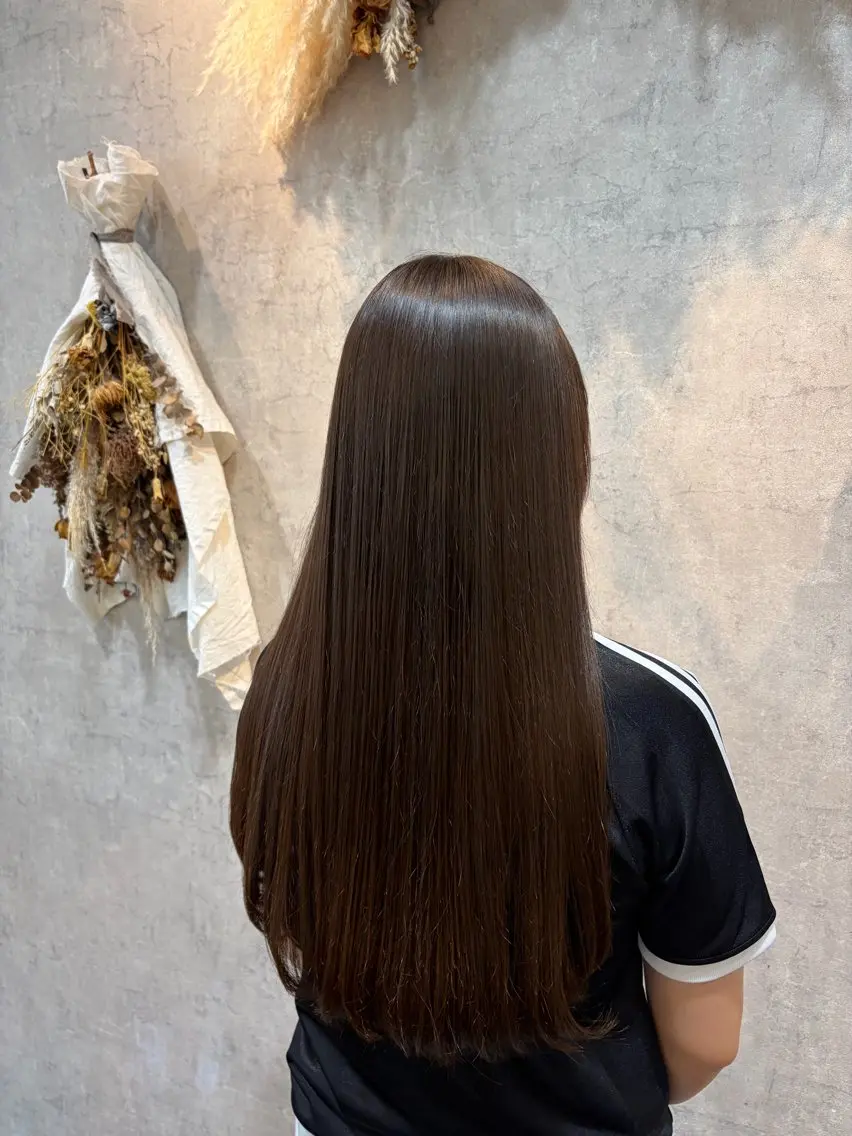 ロング カット 縮毛矯正 トリートメント 艶髪/透明感カラー 下山 萌華のヘアスタイル