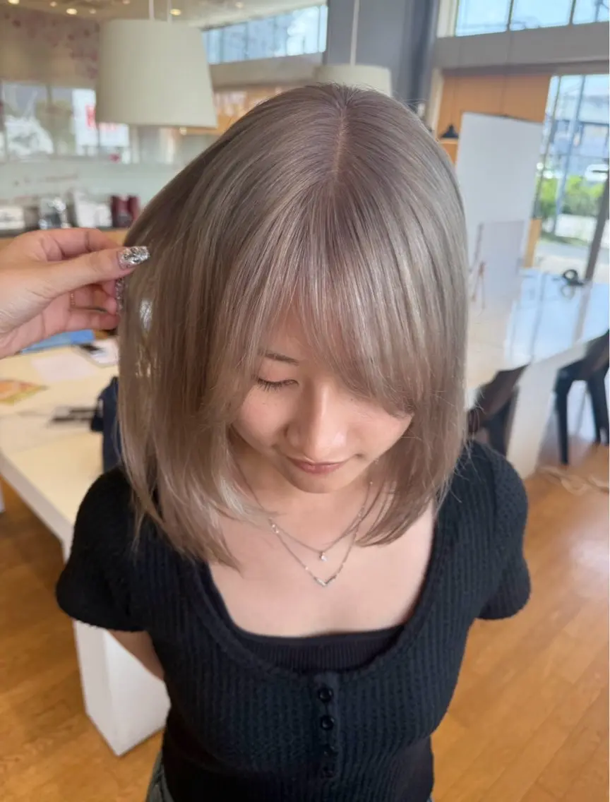 ⭐️一気に垢抜け!イメチェンダブルカラー🩵(シャンプー、ブロー込み) (カットは不可)の写真