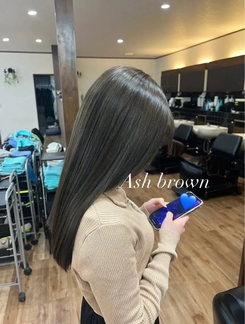 ロング カラー ブリーチ 透明感カラー ブリーチなしカラー 石津 優菜のヘアスタイル