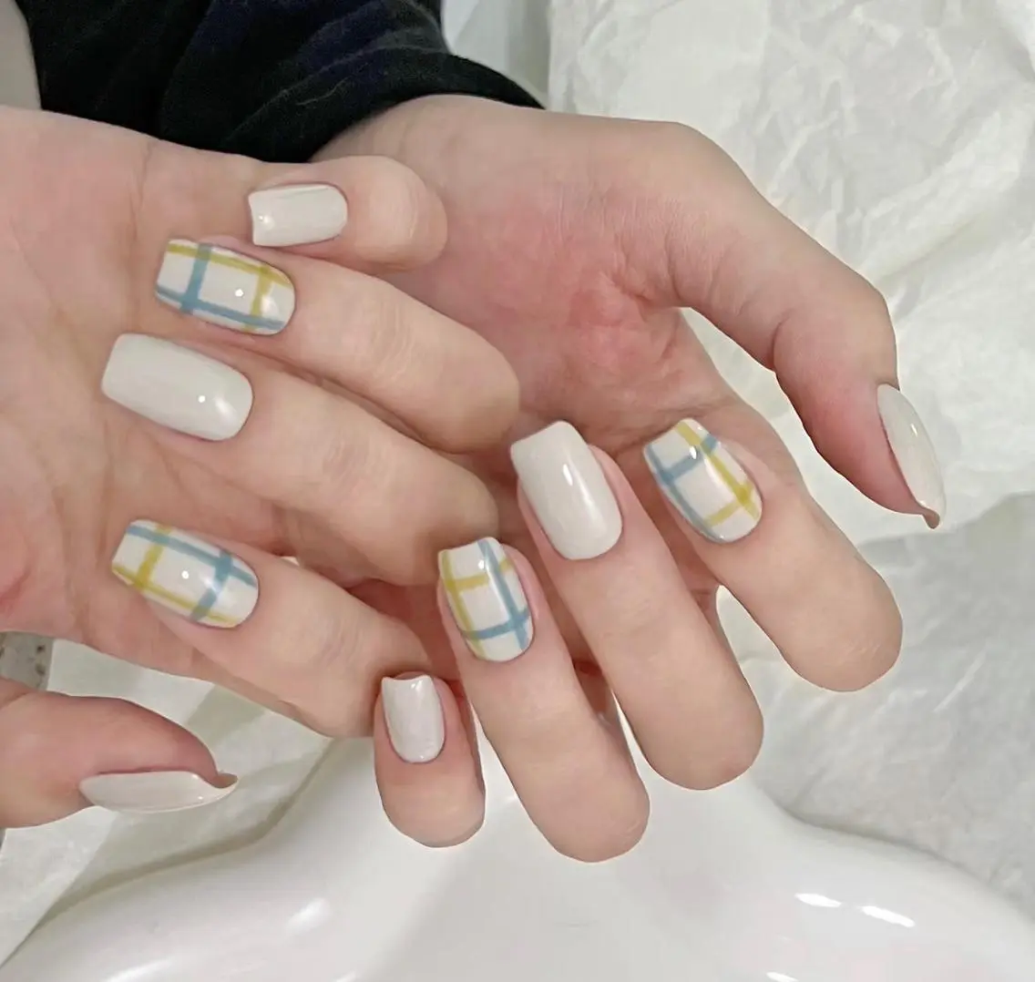 ネイル ハンドネイル Pure&Rich Nailのネイルデザイン