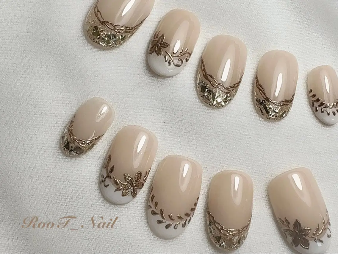 ネイル フレンチネイル ミラーネイル ハンドネイル RooT Nailのネイルデザイン