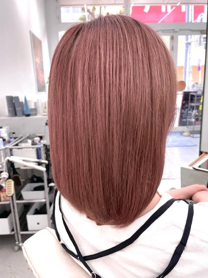 セミロング カラー ベージュカラー ピンクカラー ピンクベージュ 山嵜 江里奈のヘアスタイル