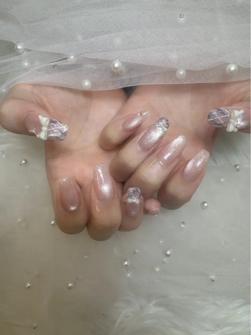 ネイル フットネイル フレンチネイル ガラスフレンチ キラキラネイル 韓国ネイル ハンドネイル Queeens nailのネイルデザイン