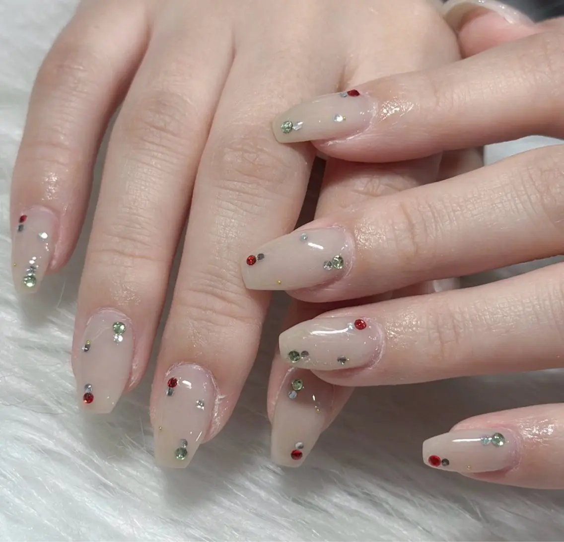 ネイル LAVISH sakiのネイルデザイン